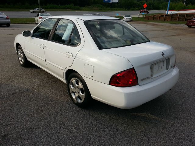 Nissan Sentra 2005 photo 2