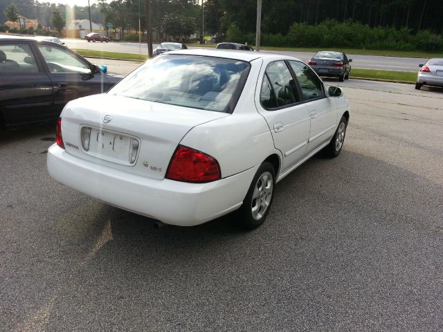 Nissan Sentra 2005 photo 4