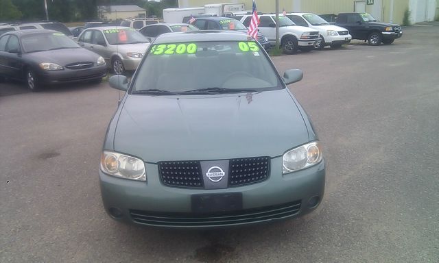 Nissan Sentra 2005 photo 3