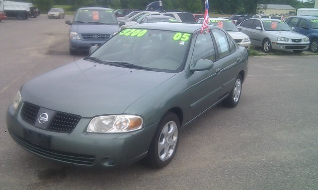 Nissan Sentra 2005 photo 4