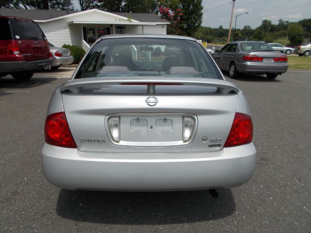 Nissan Sentra 2006 photo 2