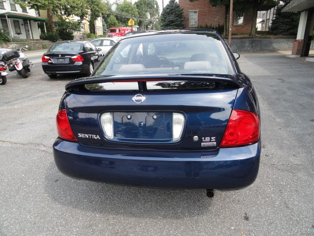 Nissan Sentra 2006 photo 1