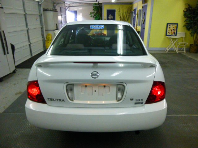 Nissan Sentra 2006 photo 17