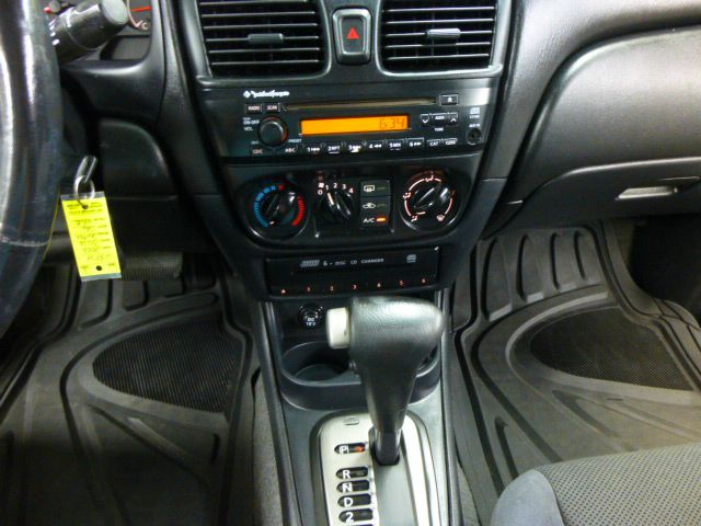 Nissan Sentra 2006 photo 25