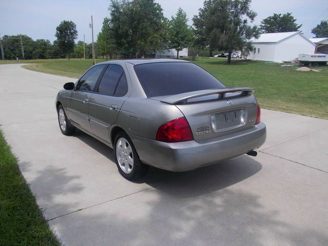 Nissan Sentra 2006 photo 2