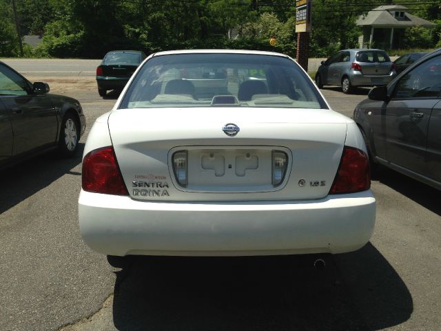 Nissan Sentra 2006 photo 1