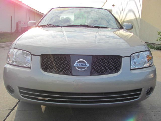 Nissan Sentra 2006 photo 1