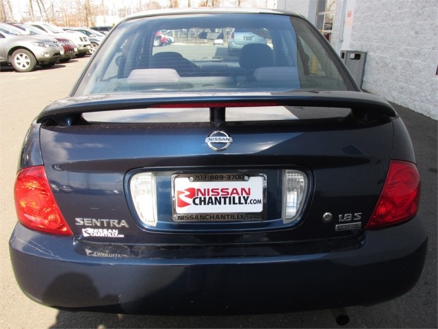 Nissan Sentra 2006 photo 4