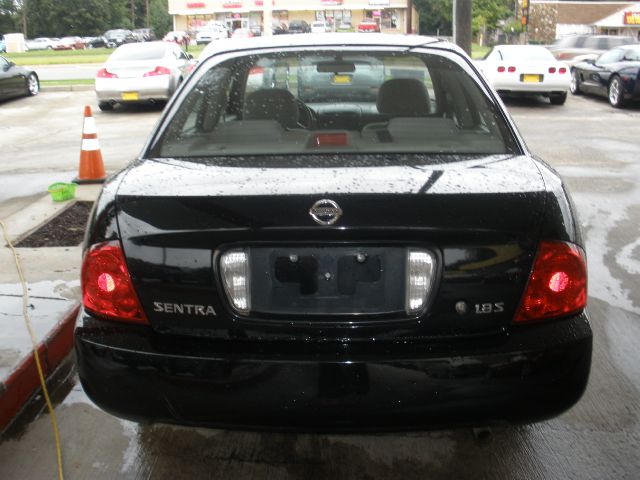 Nissan Sentra 2006 photo 1