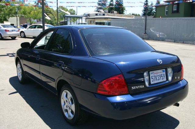 Nissan Sentra 2006 photo 3