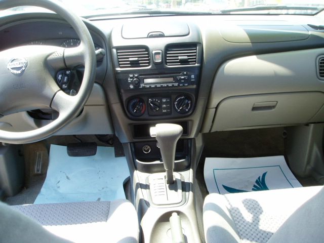 Nissan Sentra 2006 photo 14