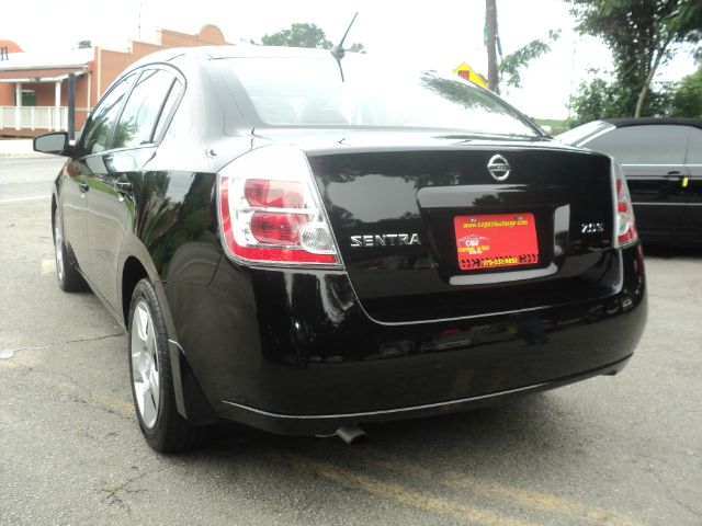 Nissan Sentra 4matic 4dr 3.5L AWD SUV Sedan