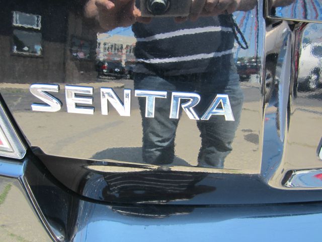 Nissan Sentra 2007 photo 1