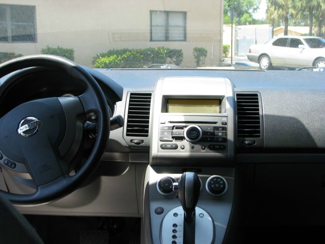 Nissan Sentra 2007 photo 11