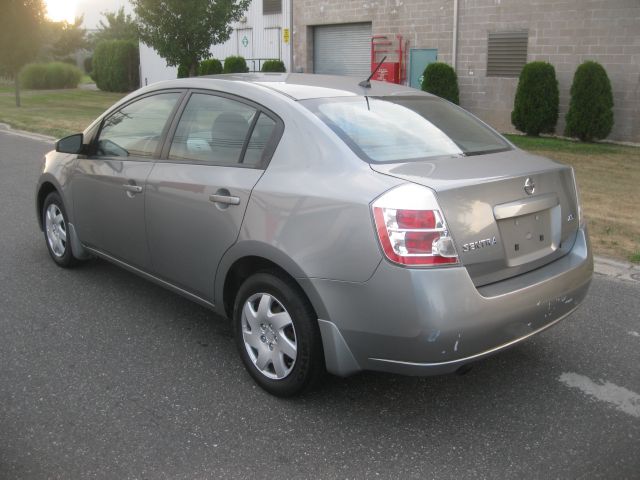 Nissan Sentra 2007 photo 1