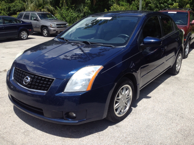 Nissan Sentra SLT Heavy DUTY Sedan