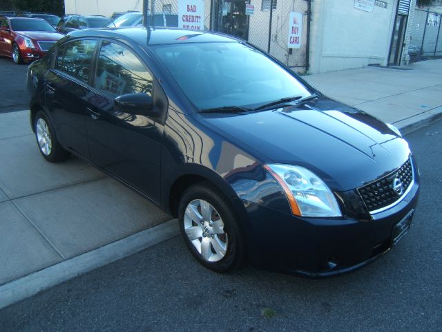 Nissan Sentra 4matic 4dr 3.5L AWD SUV Sedan