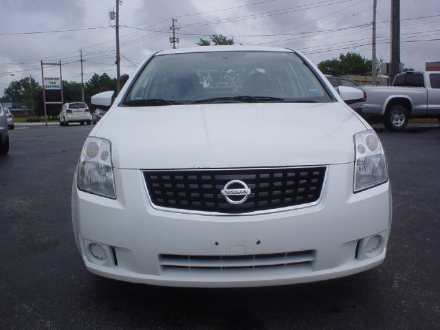 Nissan Sentra 4matic 4dr 3.5L AWD SUV Sedan