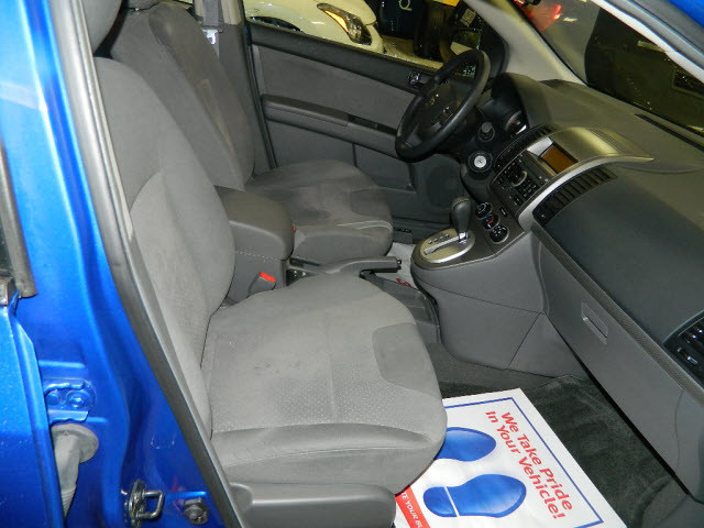 Nissan Sentra 2009 photo 4