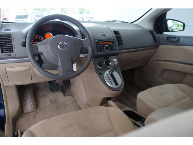 Nissan Sentra 2009 photo 1