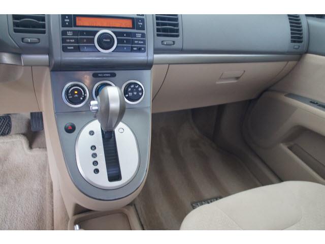 Nissan Sentra 2009 photo 11