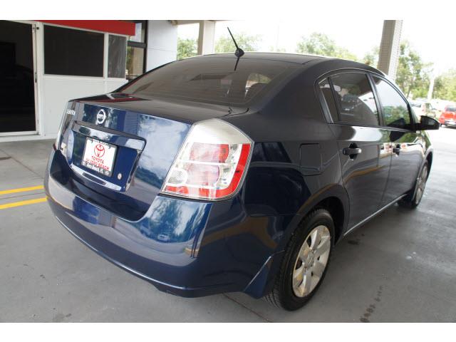 Nissan Sentra 2009 photo 17