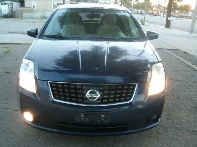 Nissan Sentra 4matic 4dr 3.5L AWD SUV Sedan