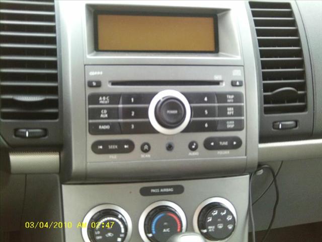 Nissan Sentra 2009 photo 4