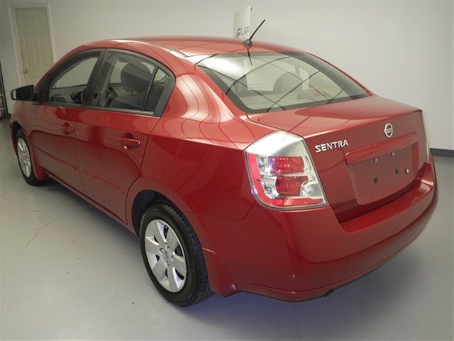 Nissan Sentra 2009 photo 2