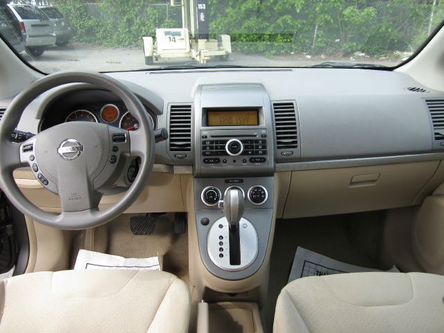 Nissan Sentra 2009 photo 1