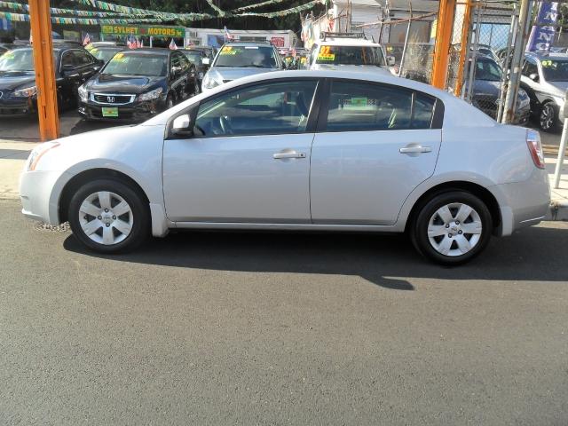 Nissan Sentra 2009 photo 3