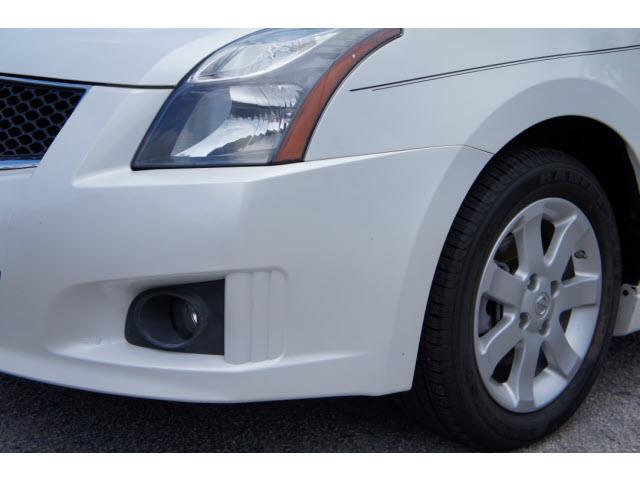 Nissan Sentra 2010 photo 16