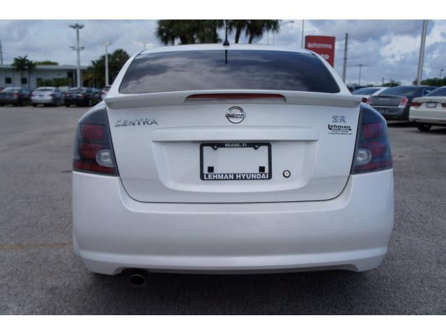 Nissan Sentra 2010 photo 18