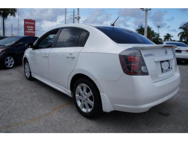 Nissan Sentra 2010 photo 6