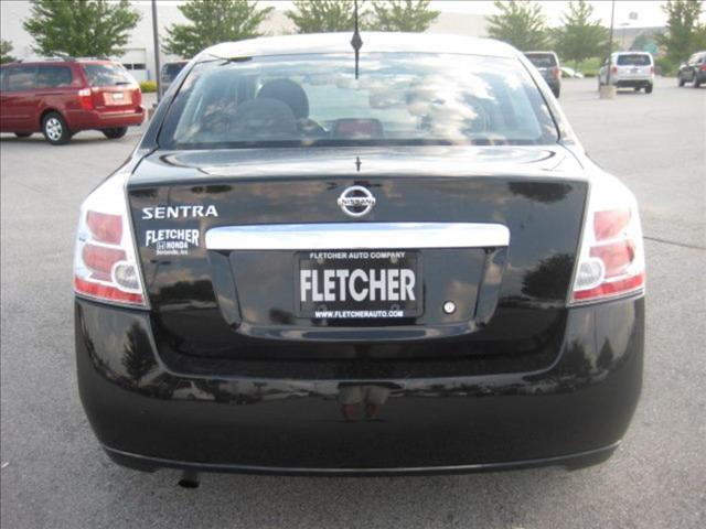 Nissan Sentra 2010 photo 4