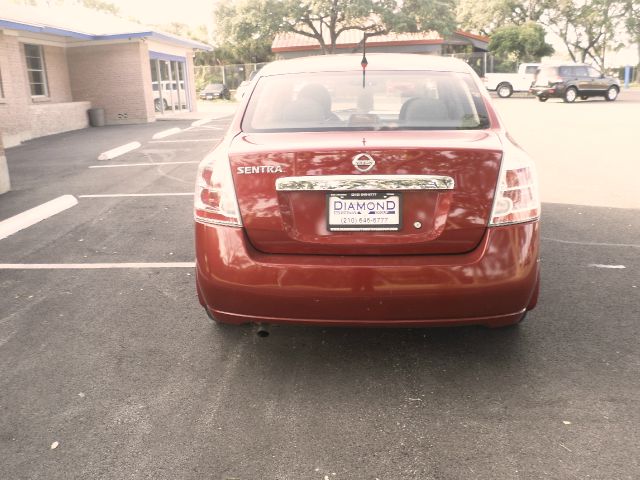 Nissan Sentra 2010 photo 1