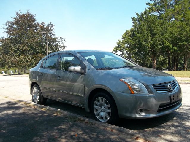 Nissan Sentra 2010 photo 2