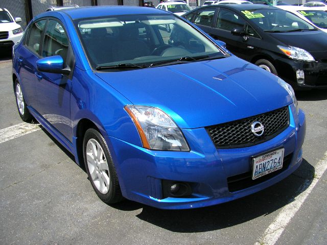 Nissan Sentra 2010 photo 2