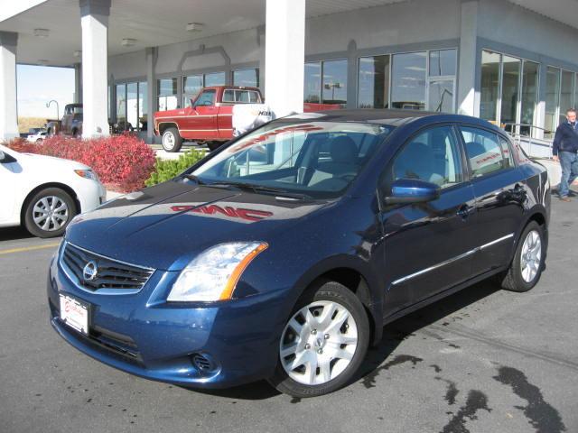 Nissan Sentra 4matic 4dr 3.5L AWD SUV Sedan