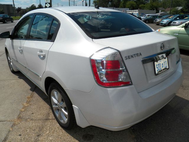 Nissan Sentra 2010 photo 3