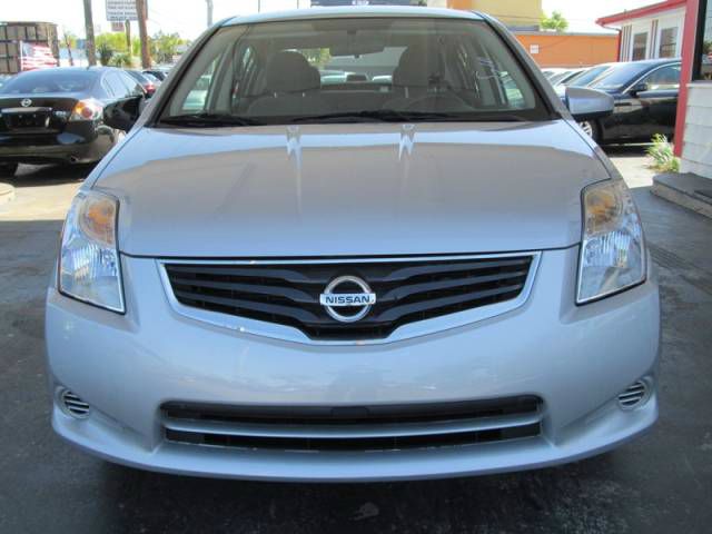 Nissan Sentra 2010 photo 3