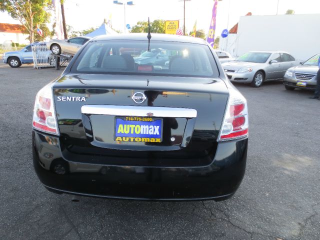 Nissan Sentra 2010 photo 4