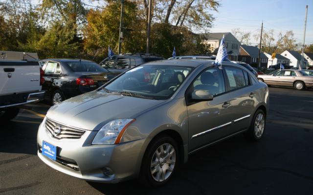 Nissan Sentra 2010 photo 1