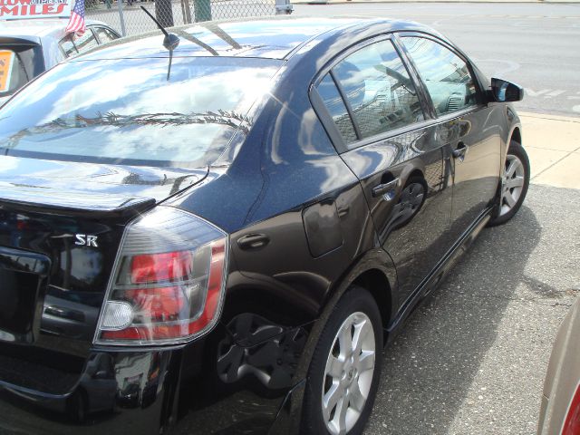 Nissan Sentra 2010 photo 1