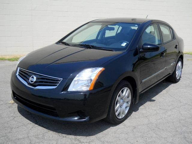 Nissan Sentra 2010 photo 2