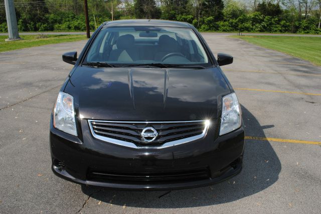 Nissan Sentra SLT Heavy DUTY Sedan