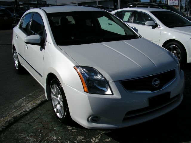 Nissan Sentra SLT Heavy DUTY Sedan