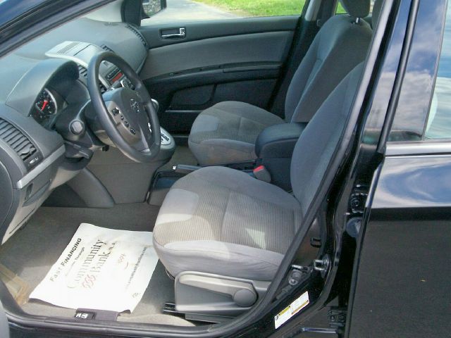 Nissan Sentra 2010 photo 4