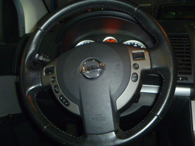 Nissan Sentra 2010 photo 1