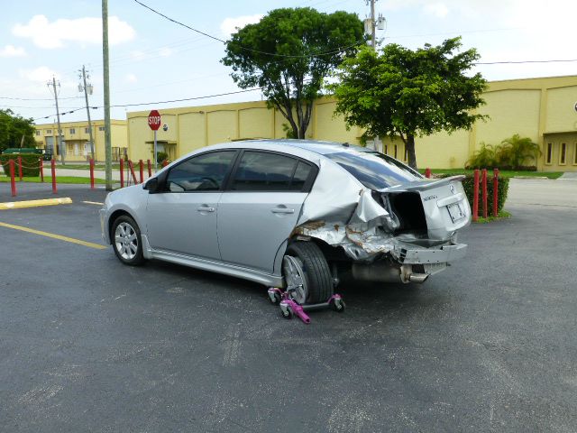 Nissan Sentra 2011 photo 1